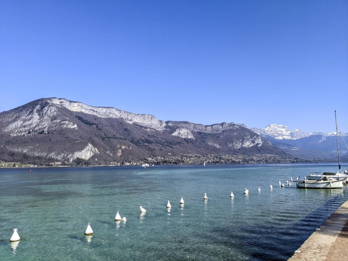 La Plume classé 3 étoiles vue Lac avec parking Annecy Exterior foto