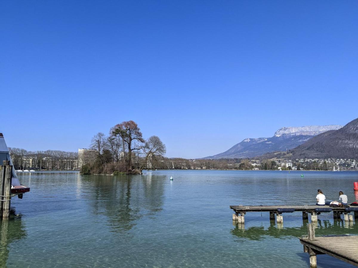 La Plume classé 3 étoiles vue Lac avec parking Annecy Exterior foto